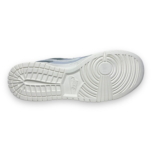 Nike Dunk Low Retro Premium Sneakers Shoes Mica Green/Sail DV7212-300 Size 7.5 - Picture 9 of 10